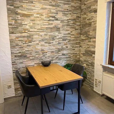 61 - Ideal Fuer Geschaefts- & Urlaubsreisen 90 M2 Kenn