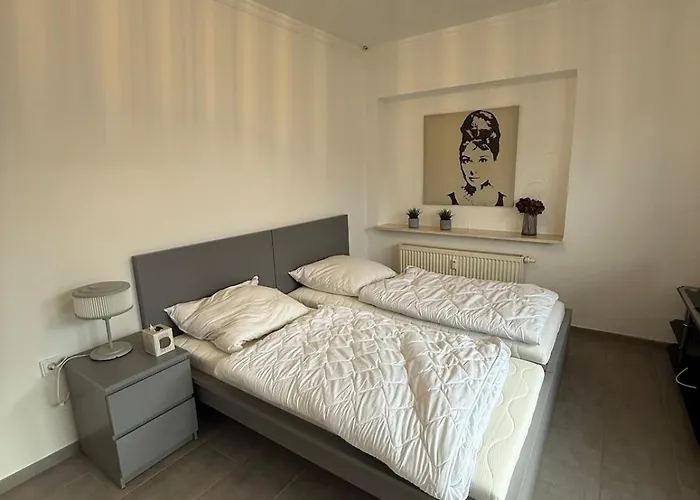 61 - Ideal Fuer Geschaefts- & Urlaubsreisen 90 M2 Kenn