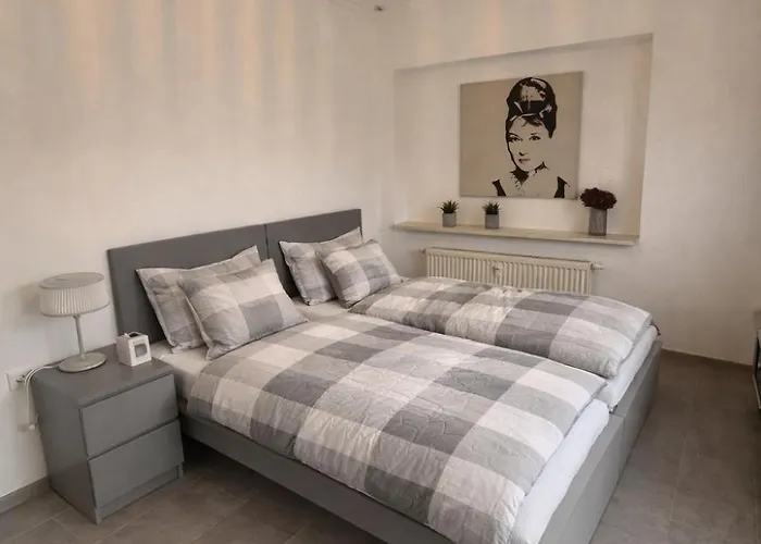 61 - Ideal Fuer Geschaefts- & Urlaubsreisen 90 M2 Kenn