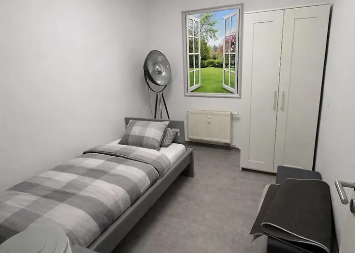 61 - Ideal Fuer Geschaefts- & Urlaubsreisen 90 M2 *